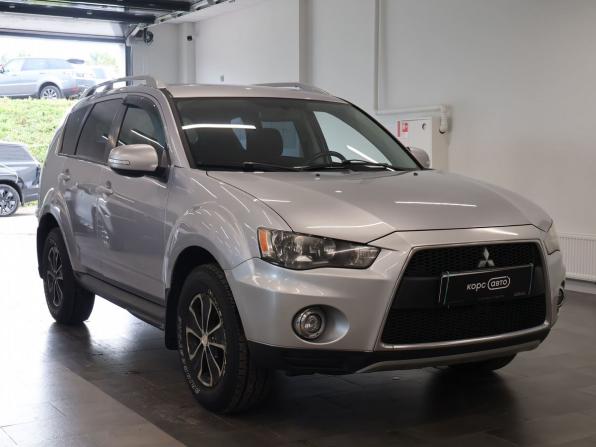 Mitsubishi Outlander II Рестайлинг с пробегом 2010 года, цена 989 000 рублей, 167449 км, внедорожник, Автокод Объявления