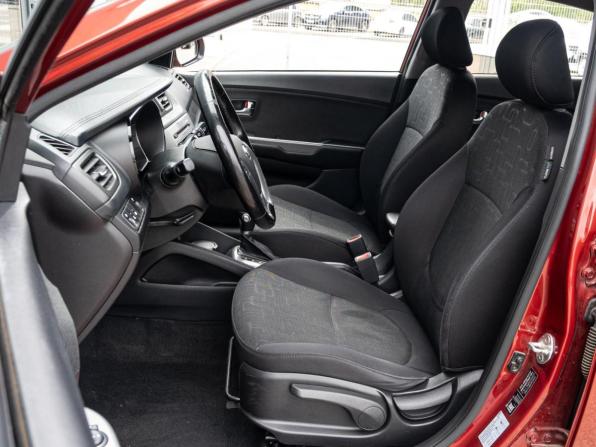 Kia Rio III Рестайлинг с пробегом 2017 года, цена 1 149 000 рублей, 112619 км, седан, Автокод Объявления
