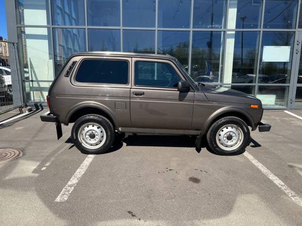 Lada (ВАЗ) Niva Legend с пробегом 2022 года, цена 810 000 рублей, 60000 км, внедорожник, Автокод Объявления
