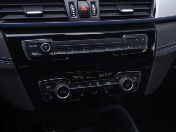 BMW X1 II (F48) Рестайлинг с пробегом 2019 года, цена 2 899 000 рублей, 110838 км, внедорожник, Автокод Объявления