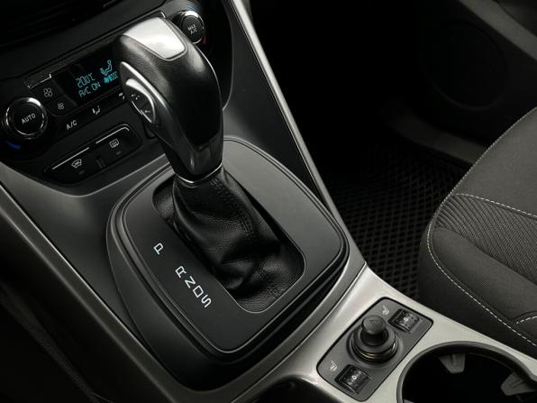 Ford Kuga II с пробегом 2016 года, цена 1 498 600 рублей, 99202 км, внедорожник, Автокод Объявления