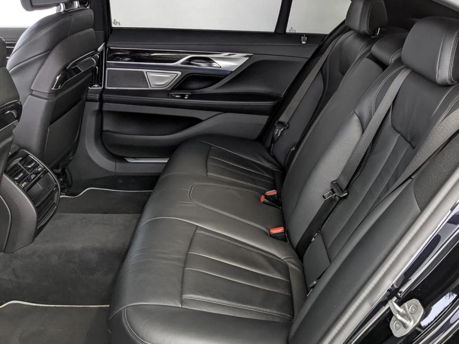 BMW 7 серии VI (G11/G12) Рестайлинг Москва  - изображение 12