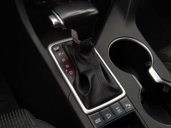 Kia Sportage IV Рестайлинг с пробегом 2019 года, цена 2 119 000 рублей, 127500 км, внедорожник, Автокод Объявления