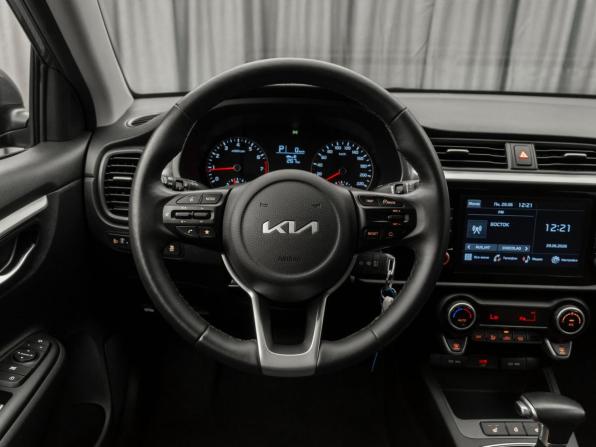 Kia Rio IV Рестайлинг с пробегом 2021 года, цена 1 930 000 рублей, 33466 км, седан, Автокод Объявления