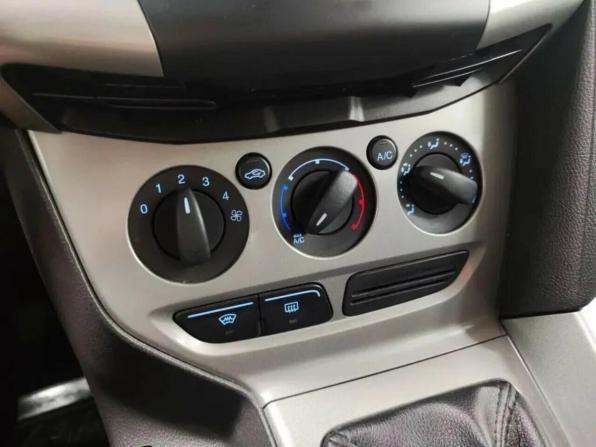 Ford Focus III с пробегом 2012 года, цена 704 520 рублей, 198098 км, хэтчбек, Автокод Объявления