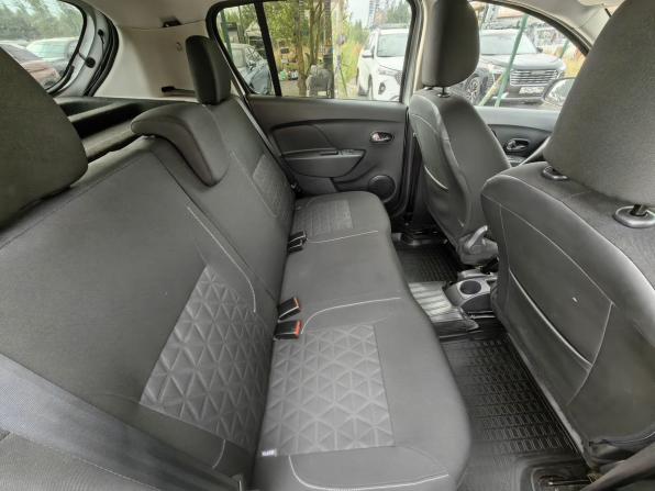 Renault Sandero II с пробегом 2016 года, цена 1 299 000 рублей, 48184 км, хэтчбек, Автокод Объявления