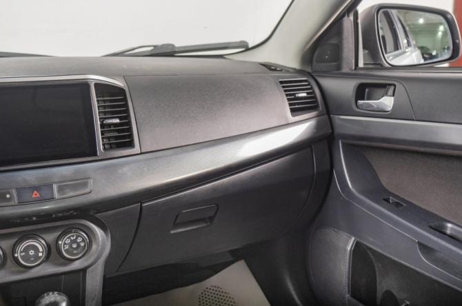 Mitsubishi Lancer X с пробегом 2009 года, цена 689 000 рублей, 315000 км, седан, Автокод Объявления