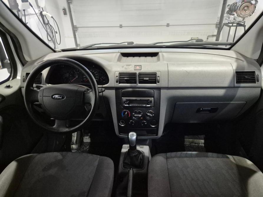 Ford Tourneo Connect I Москва  - изображение 9