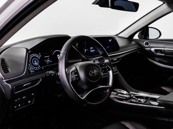 Hyundai Sonata VIII (DN8) с пробегом 2022 года, цена 2 574 000 рублей, 106479 км, седан, Автокод Объявления