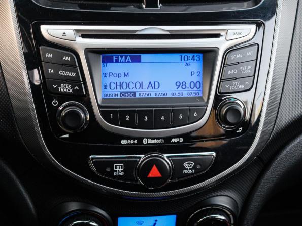 Hyundai Solaris I с пробегом 2012 года, цена 800 000 рублей, 133783 км, хэтчбек, Автокод Объявления