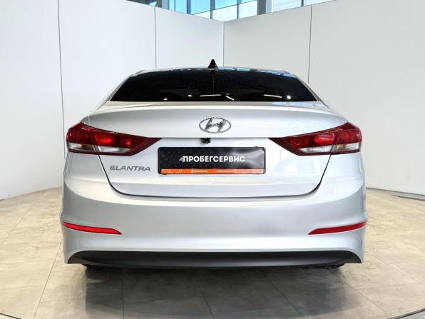 Hyundai Elantra VI (AD) с пробегом 2017 года, цена 1 360 000 рублей, 135647 км, седан, Автокод Объявления