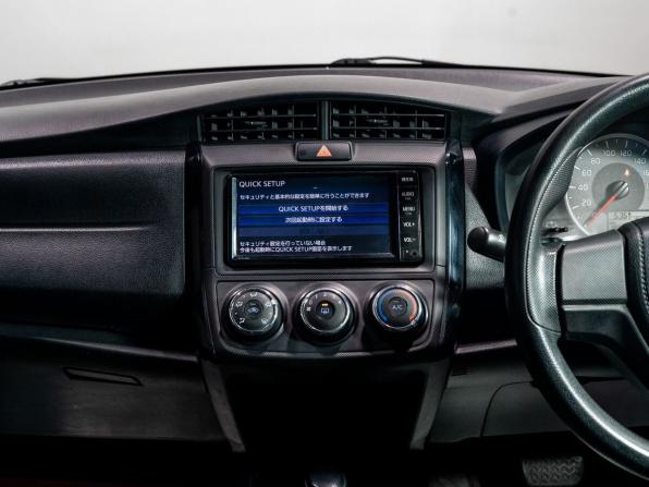 Toyota Corolla XI (E160 E170) Рестайлинг 2 с пробегом 2019 года, цена 1 159 000 рублей, 186000 км, седан, Автокод Объявления