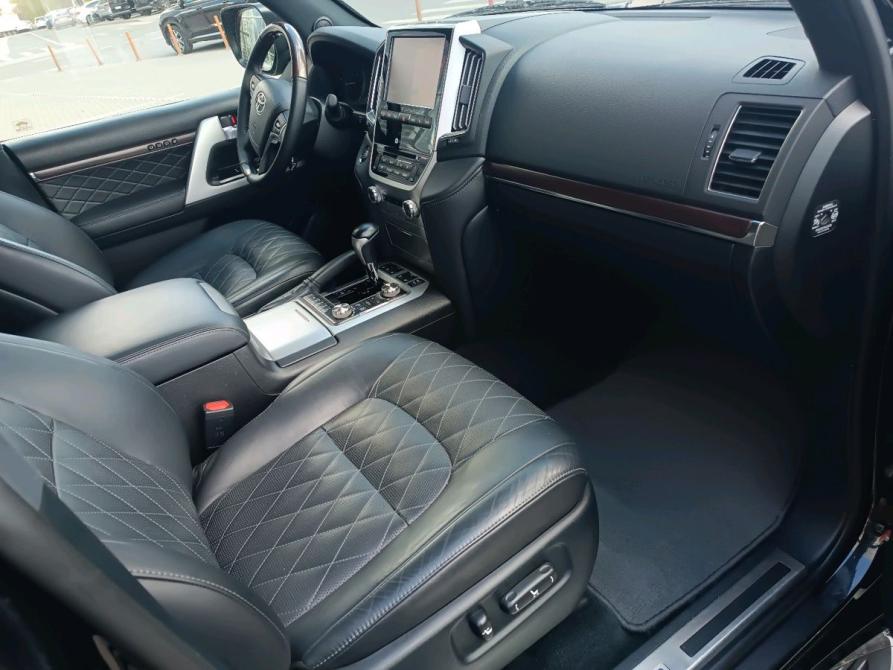 Toyota Land Cruiser 200 Series Рестайлинг 2 Ростов-на-Дону  - изображение 13