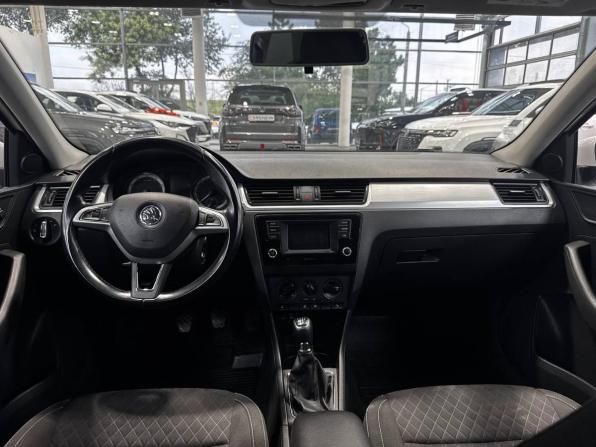 Skoda Rapid I с пробегом 2016 года, цена 1 199 900 рублей, 99400 км, лифтбек, Автокод Объявления