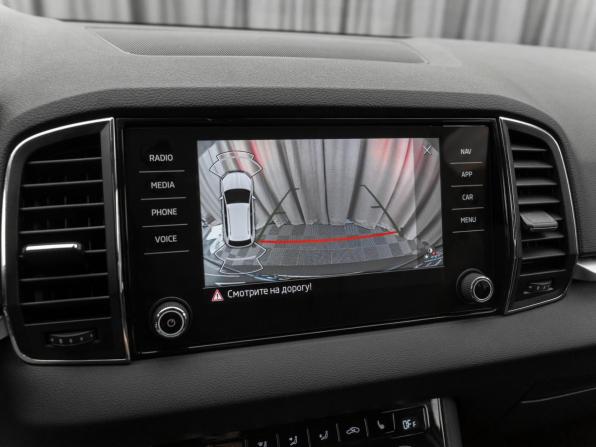 Skoda Karoq I с пробегом 2020 года, цена 2 470 000 рублей, 90053 км, внедорожник, Автокод Объявления