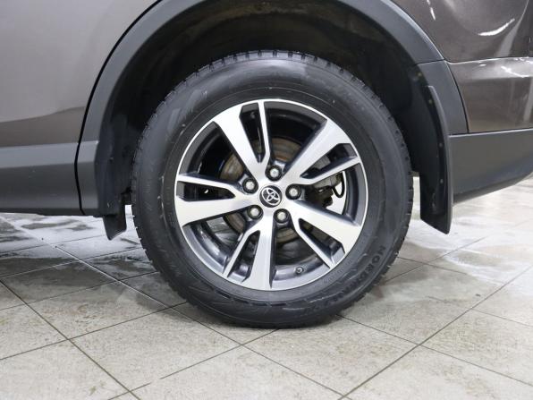 Toyota RAV4 IV (XA40) Рестайлинг с пробегом 2018 года, цена 1 700 000 рублей, 293807 км, внедорожник, Автокод Объявления