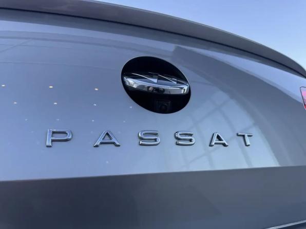 Volkswagen Passat B8 с пробегом 2015 года, цена 1 815 000 рублей, 101941 км, седан, Автокод Объявления