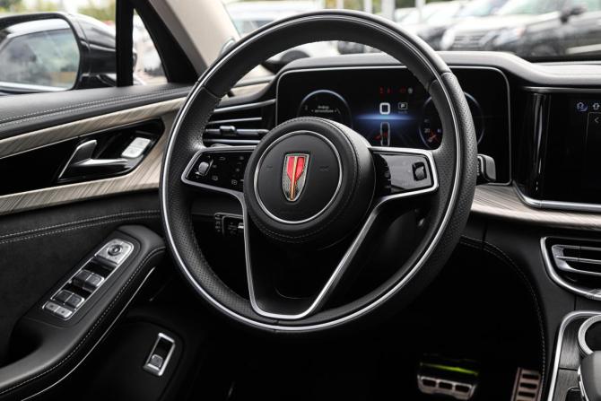 Hongqi H9 I с пробегом 2023 года, цена 4 700 000 рублей, 2500 км, седан, Автокод Объявления