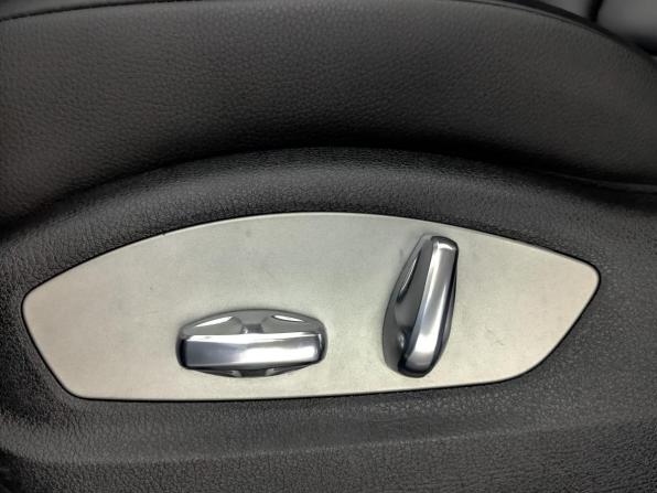 Porsche Macan I Рестайлинг 2 с пробегом 2023 года, цена 6 895 000 рублей, 3249 км, внедорожник, Автокод Объявления