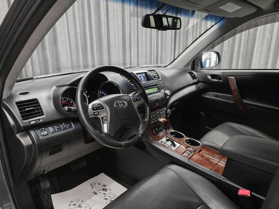 Toyota Highlander II (XU40) Рестайлинг Красноярск  - изображение 11
