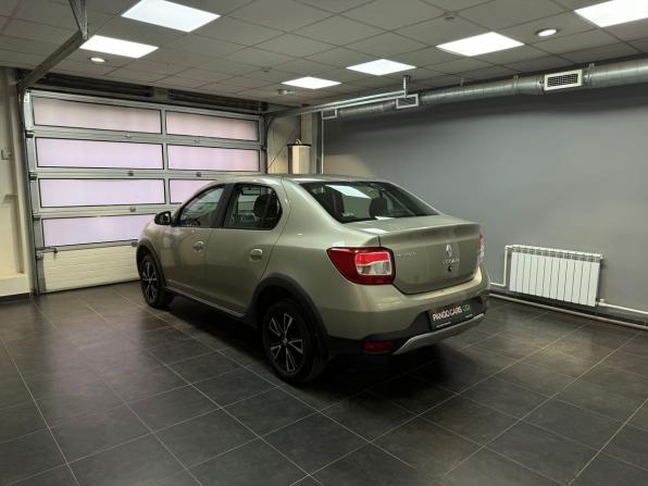 Renault Logan II Рестайлинг с пробегом 2019 года, цена 1 125 000 рублей, 100758 км, седан, Автокод Объявления