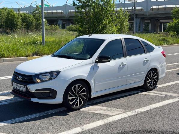 Lada (ВАЗ) Granta I Рестайлинг с пробегом 2023 года, цена 999 000 рублей, 40000 км, лифтбек, Автокод Объявления