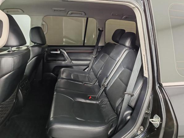 Toyota Land Cruiser 200 Series Рестайлинг 2 с пробегом 2015 года, цена 3 830 000 рублей, 382361 км, внедорожник, Автокод Объявления