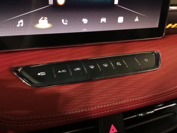 Haval Jolion I Рестайлинг с пробегом 2024 года, цена 2 100 000 рублей, 40789 км, внедорожник, Автокод Объявления