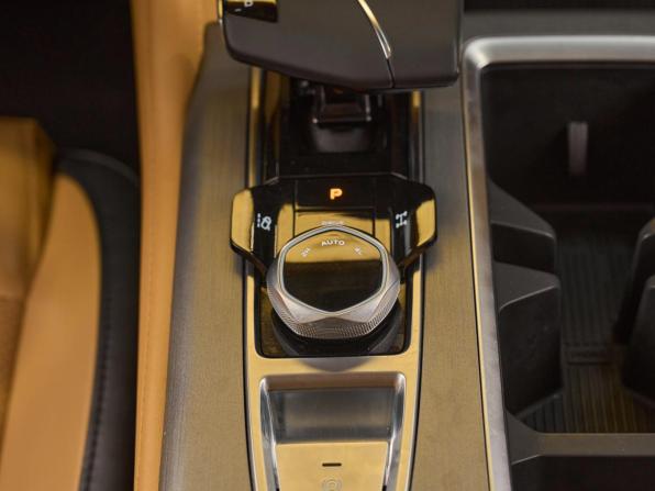 Changan Hunter Plus с пробегом 2024 года, цена 2 499 000 рублей, 48900 км, пикап, Автокод Объявления
