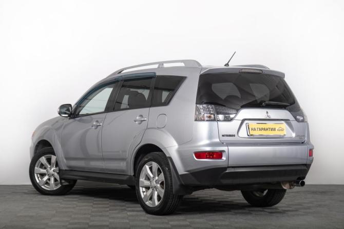Mitsubishi Outlander II Рестайлинг с пробегом 2010 года, цена 1 459 000 рублей, 171000 км, внедорожник, Автокод Объявления