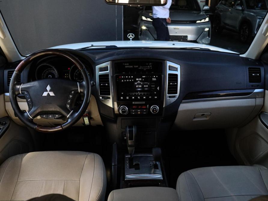 Mitsubishi Pajero IV Рестайлинг 2 Москва  - изображение 11