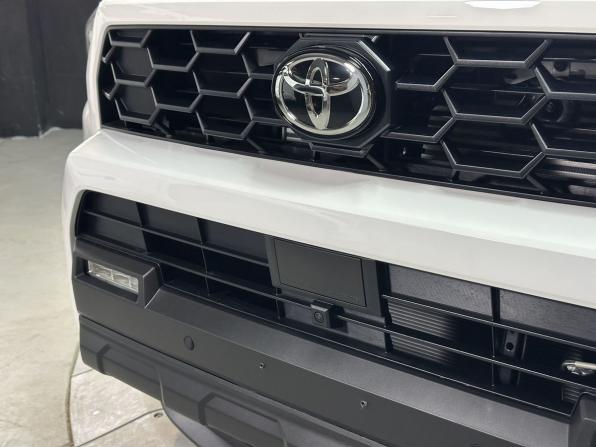 Новый Toyota 4Runner VI 2025 года, цена 9 290 000 рублей, внедорожник, Автокод Объявления