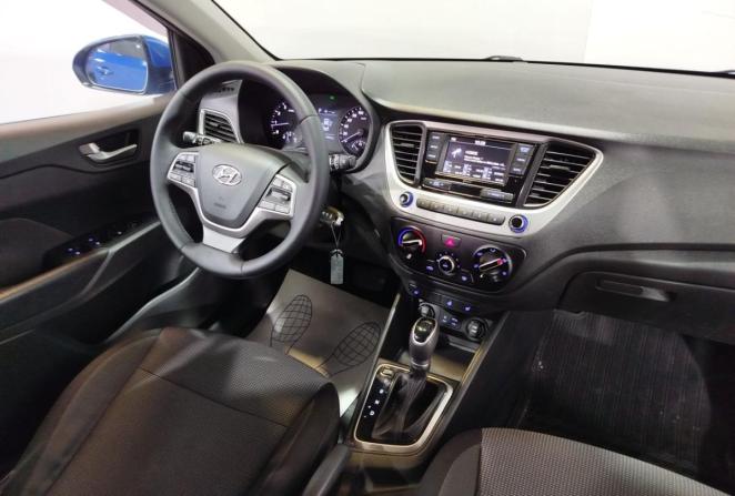 Hyundai Solaris II с пробегом 2018 года, цена 1 263 000 рублей, 99572 км, седан, Автокод Объявления