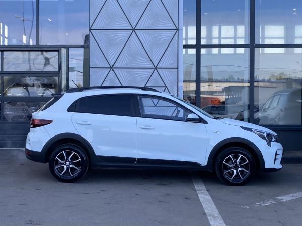 Kia Rio IV Рестайлинг с пробегом 2021 года, цена 1 699 000 рублей, 111650 км, хэтчбек, Автокод Объявления
