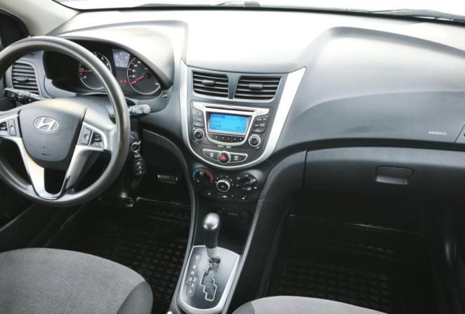 Hyundai Solaris I с пробегом 2011 года, цена 580 000 рублей, 218954 км, хэтчбек, Автокод Объявления