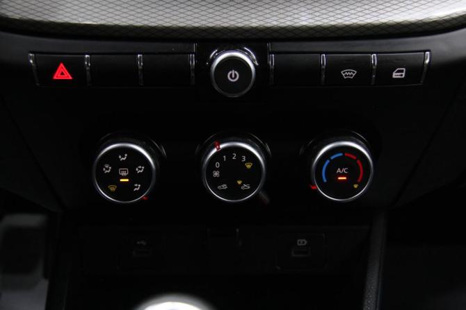 Lada (ВАЗ) Vesta I Рестайлинг (NG) с пробегом 2023 года, цена 1 278 000 рублей, 70372 км, седан, Автокод Объявления