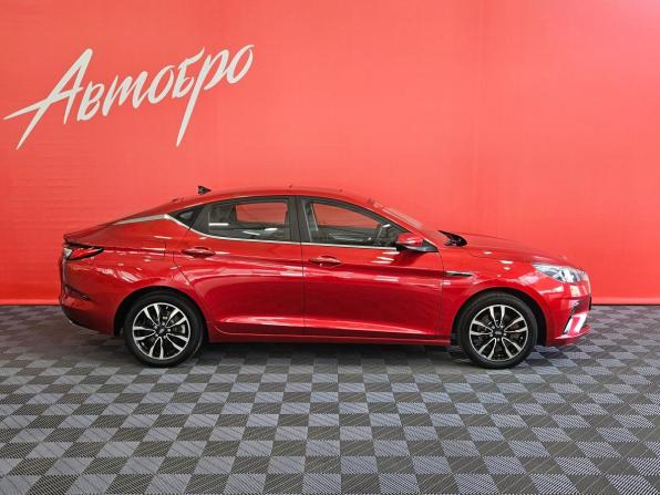 JAC J7 I с пробегом 2023 года, цена 1 399 000 рублей, 53630 км, хэтчбек, Автокод Объявления