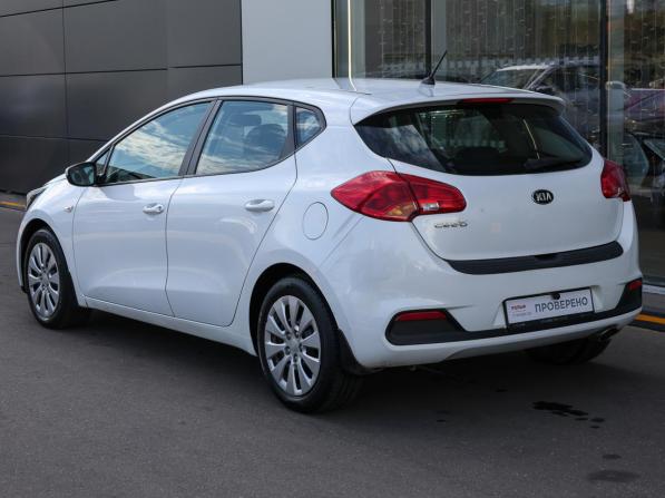 Kia Ceed II Рестайлинг с пробегом 2015 года, цена 879 000 рублей, 190579 км, хэтчбек, Автокод Объявления