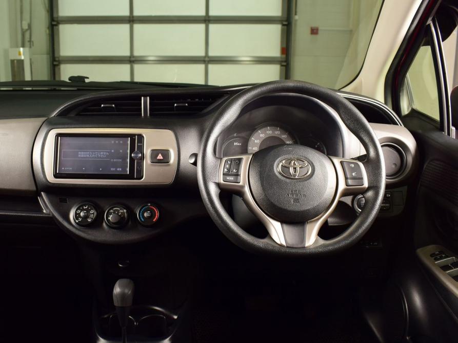 Toyota Vitz III (XP130) Рестайлинг Кемерово  - изображение 8