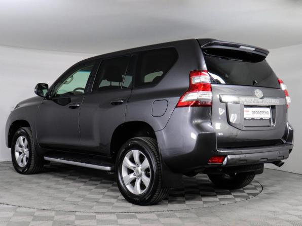 Toyota Land Cruiser Prado 150 Series Рестайлинг 1 с пробегом 2017 года, цена 4 097 000 рублей, 139357 км, внедорожник, Автокод Объявления
