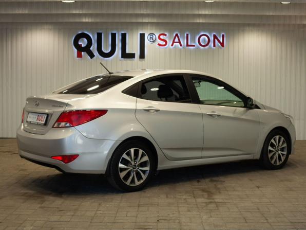 Hyundai Solaris I Рестайлинг с пробегом 2015 года, цена 1 040 000 рублей, 131024 км, седан, Автокод Объявления