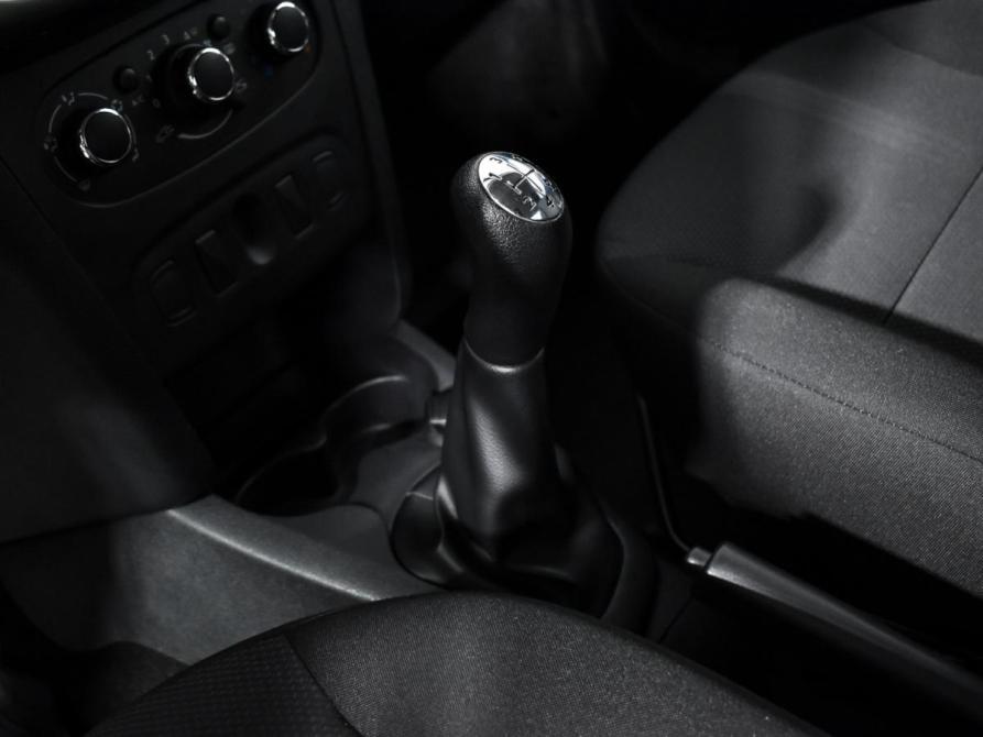Renault Logan II Санкт-Петербург  - изображение 14