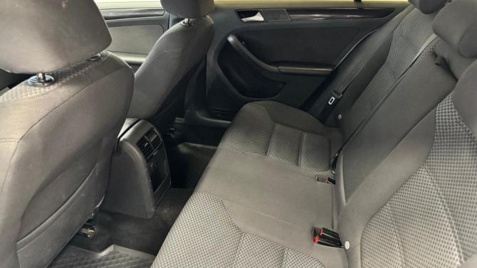 Volkswagen Jetta VI Рестайлинг с пробегом 2014 года, цена 999 000 рублей, 201940 км, седан, Автокод Объявления