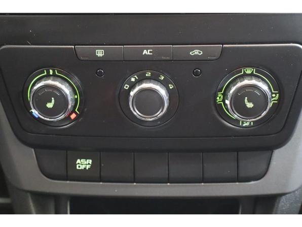 Skoda Yeti I с пробегом 2013 года, цена 854 000 рублей, 125941 км, внедорожник, Автокод Объявления