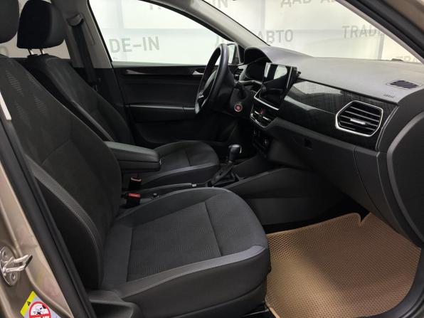 Volkswagen Polo VI с пробегом 2021 года, цена 1 650 000 рублей, 87000 км, лифтбек, Автокод Объявления