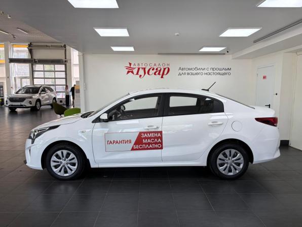 Kia Rio IV Рестайлинг с пробегом 2021 года, цена 1 598 000 рублей, 81070 км, седан, Автокод Объявления