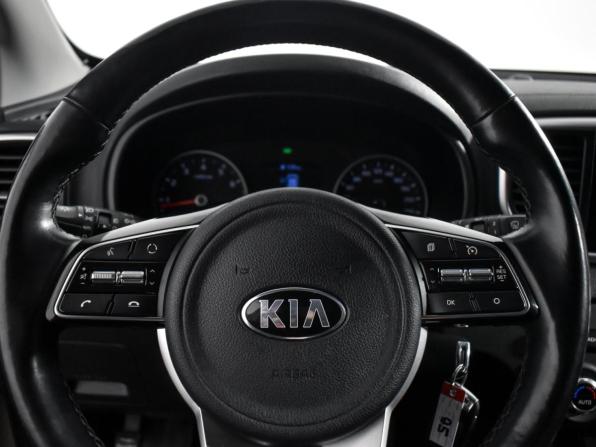 Kia Sportage IV Рестайлинг с пробегом 2018 года, цена 2 035 980 рублей, 74242 км, внедорожник, Автокод Объявления