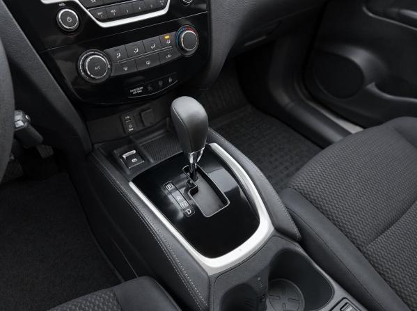 Nissan Qashqai II с пробегом 2016 года, цена 1 455 000 рублей, 171000 км, внедорожник, Автокод Объявления
