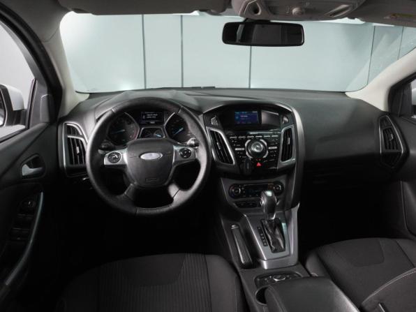 Ford Focus III с пробегом 2013 года, цена 1 118 000 рублей, 220553 км, седан, Автокод Объявления