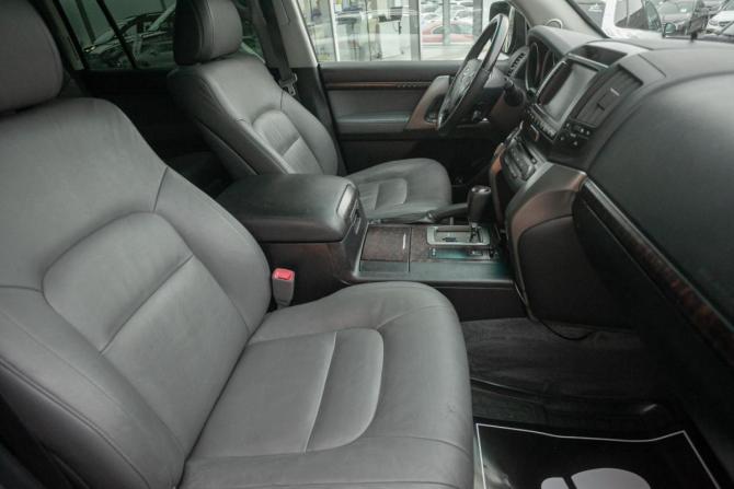 Toyota Land Cruiser 200 Series с пробегом 2009 года, цена 2 649 000 рублей, 267100 км, внедорожник, Автокод Объявления
